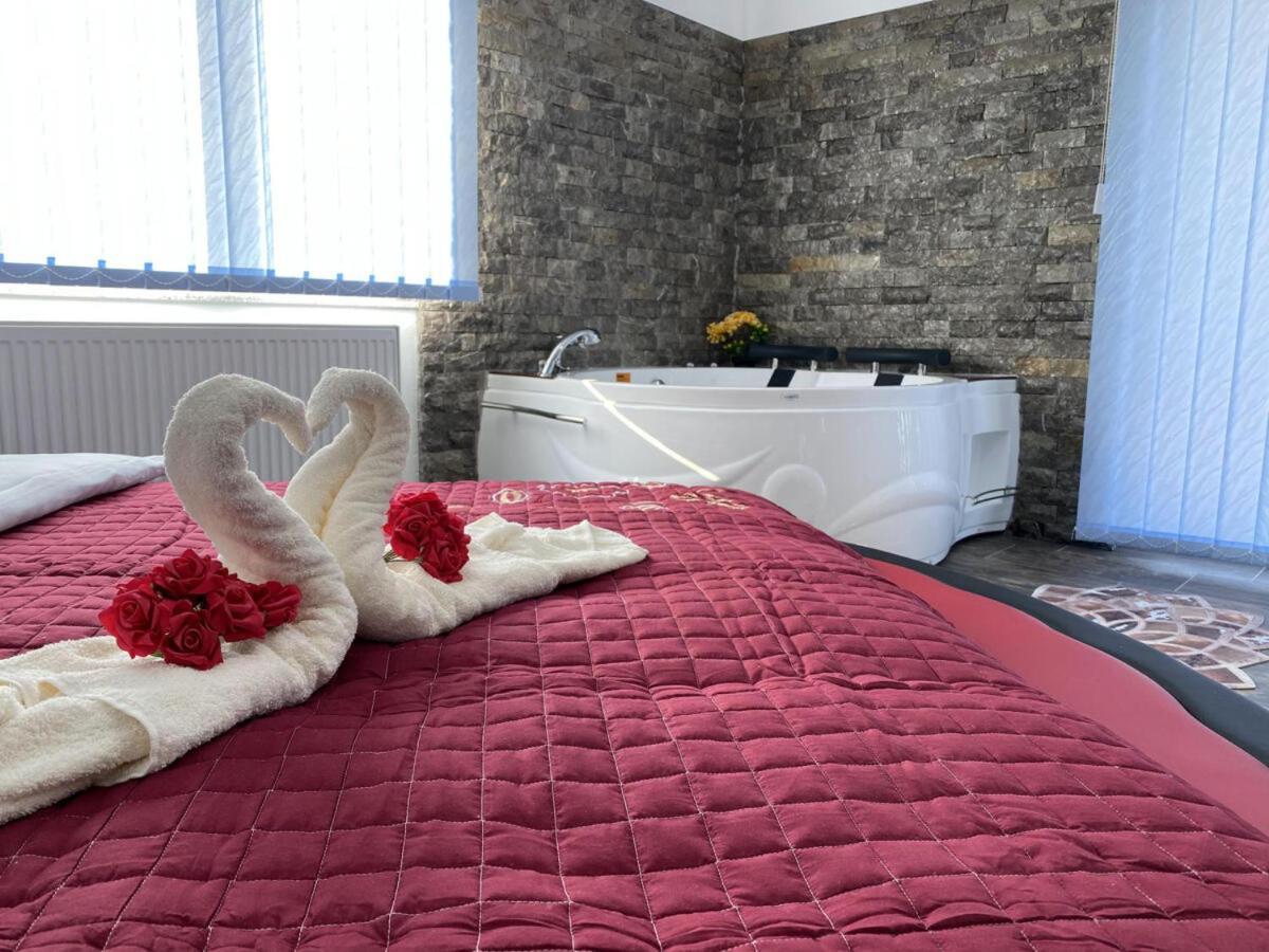 Motel Aladin Cazin Eksteriør billede