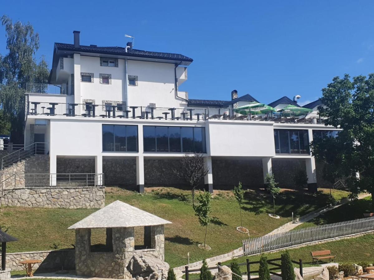 Motel Aladin Cazin Eksteriør billede