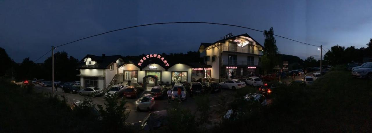 Motel Aladin Cazin Eksteriør billede